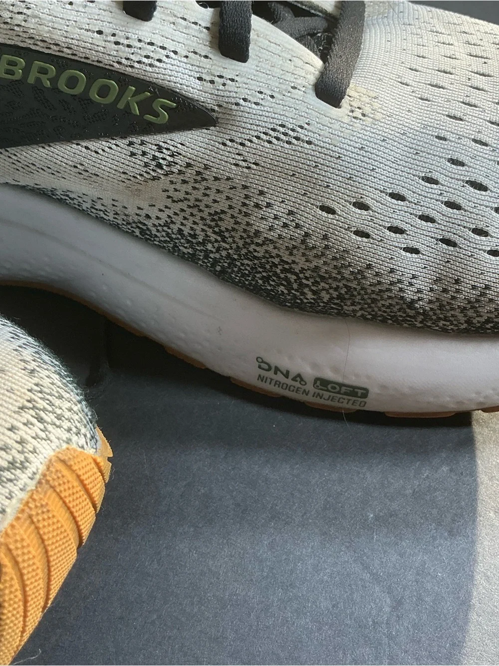 Brooks ghost lightweight men